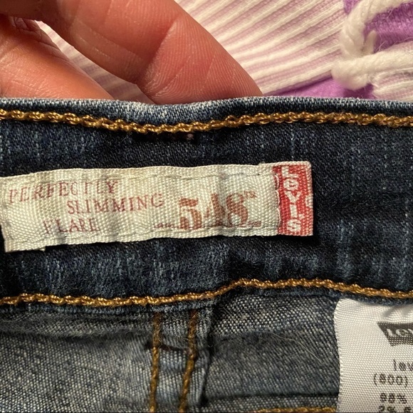 Levi’s Jeans Women’s Size 12 Blue Dark wash 548 Perfectly Slimming Flare Jeans - Picture 10 of 12